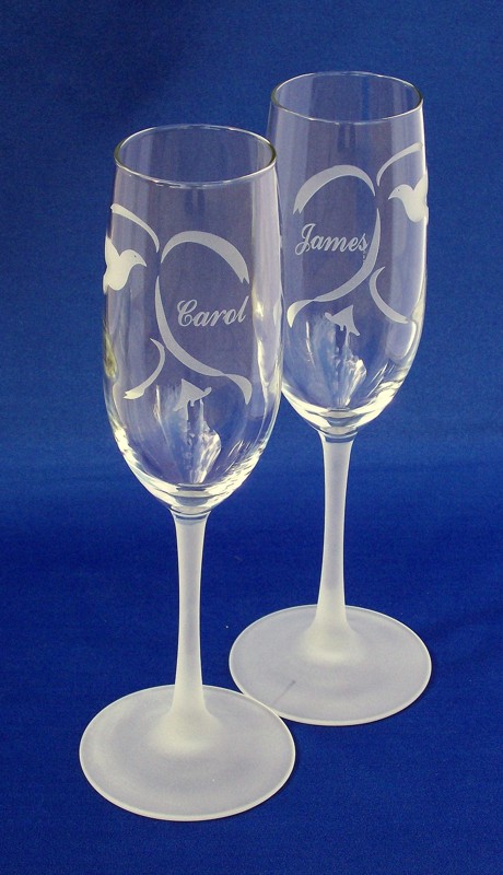 Personalized crystal and glass wine glasses from Crystal Images- xxx